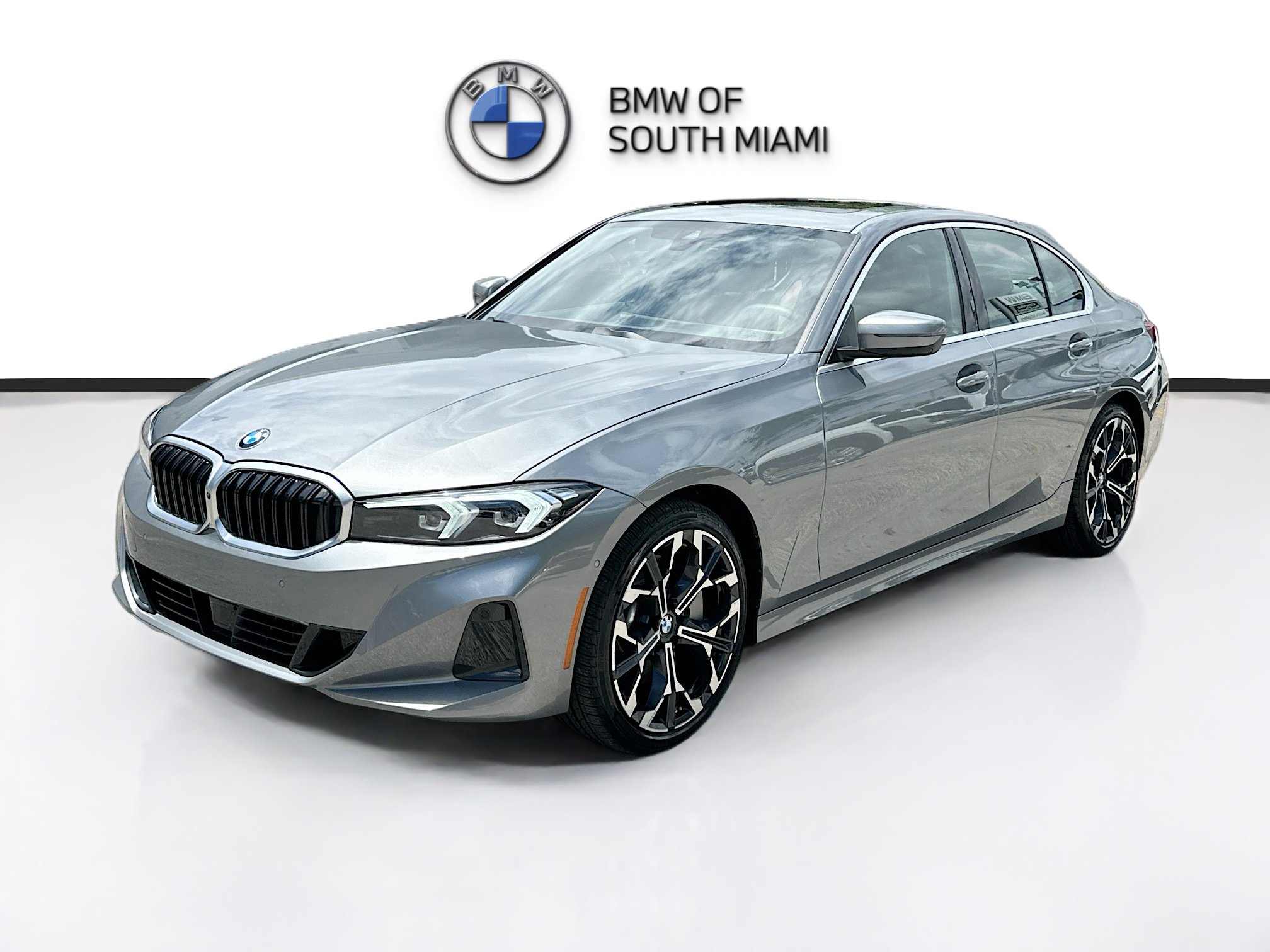 Used 2025 BMW 330i Sedan RWD image 3