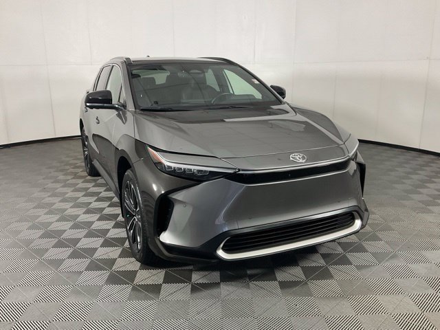 Used 2023 Toyota bZ4X AWD w/ Weather Package image 3