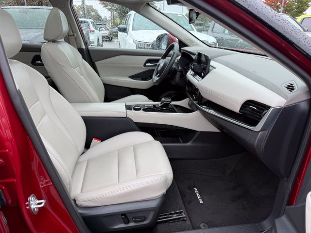 Used 2023 Nissan Rogue SL w/ SL Premium Package AWD/4WD image 32