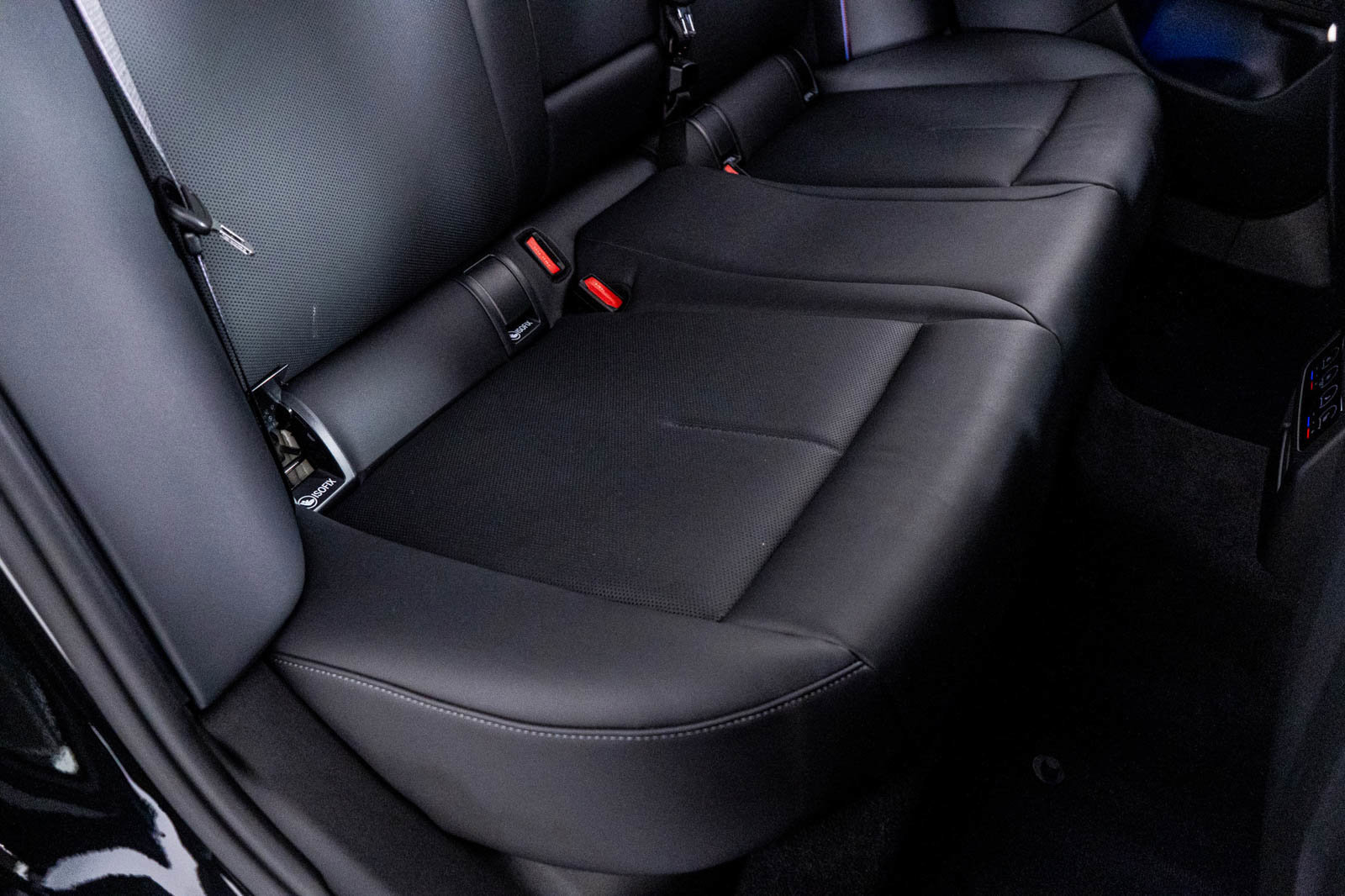 Used 2025 BMW M5 w/ Executive Package image 26