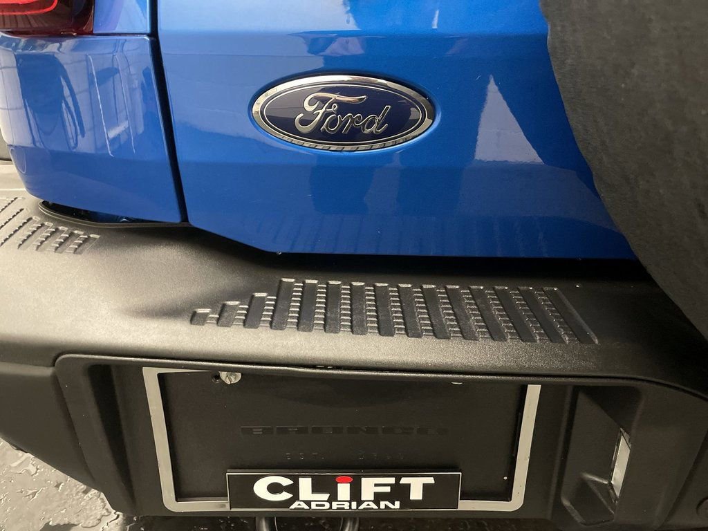 Used 2021 Ford Bronco Black Diamond w/ Sasquatch Package image 25