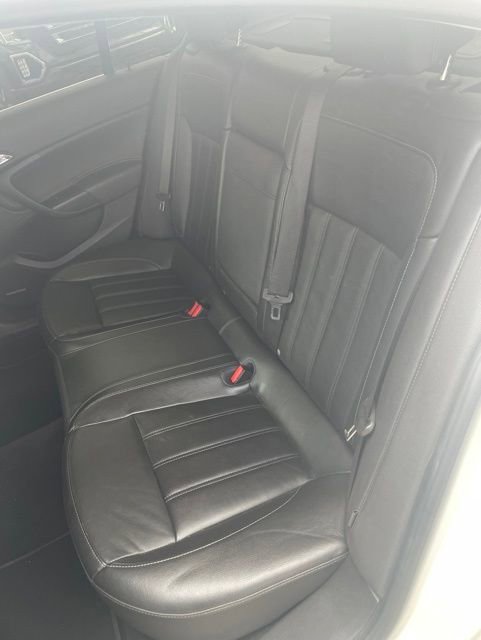Used 2011 Buick Regal CXL w/ RL5 Preferred Equipment Group FWD image 7