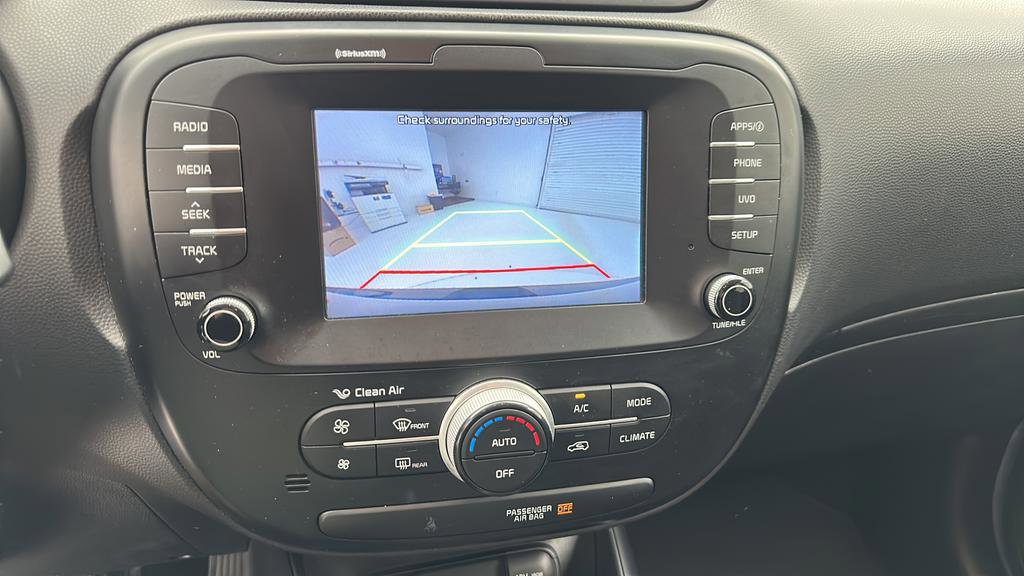 Used 2018 Kia Soul + FWD image 20