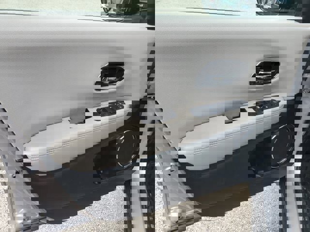 Used 2017 Honda HR-V EX image 21