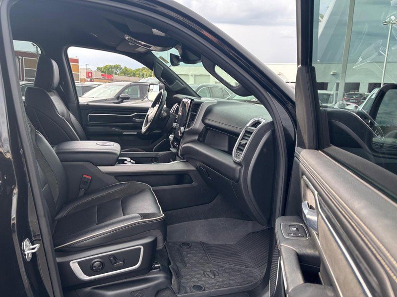Used 2023 RAM 1500 Laramie AWD/4WD image 12