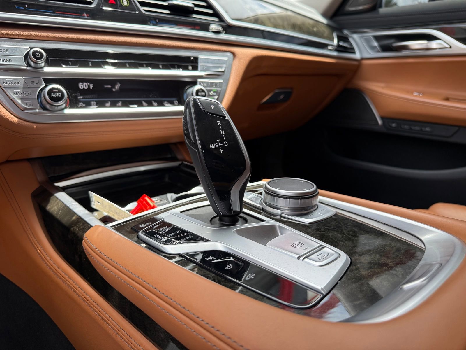 Used 2022 BMW 740i xDrive w/ Premium Package AWD/4WD image 23