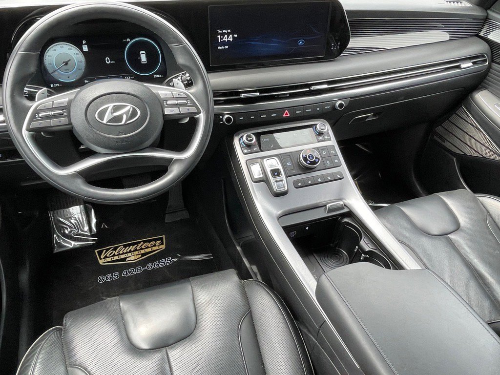 Used 2024 Hyundai Palisade Calligraphy image 13