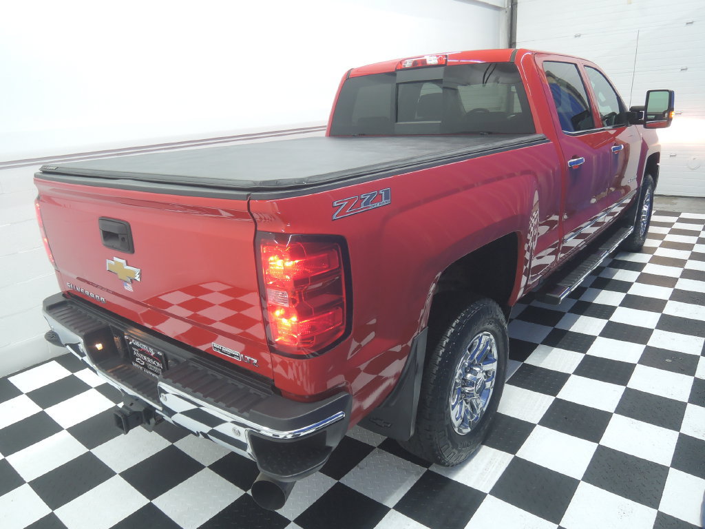 Used 2017 Chevrolet Silverado 2500 LTZ w/ Duramax Plus Package AWD/4WD image 13