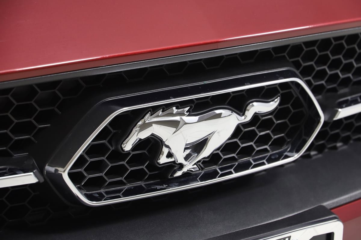 Used 2019 Ford Mustang Premium w/ Pony Package RWD image 17