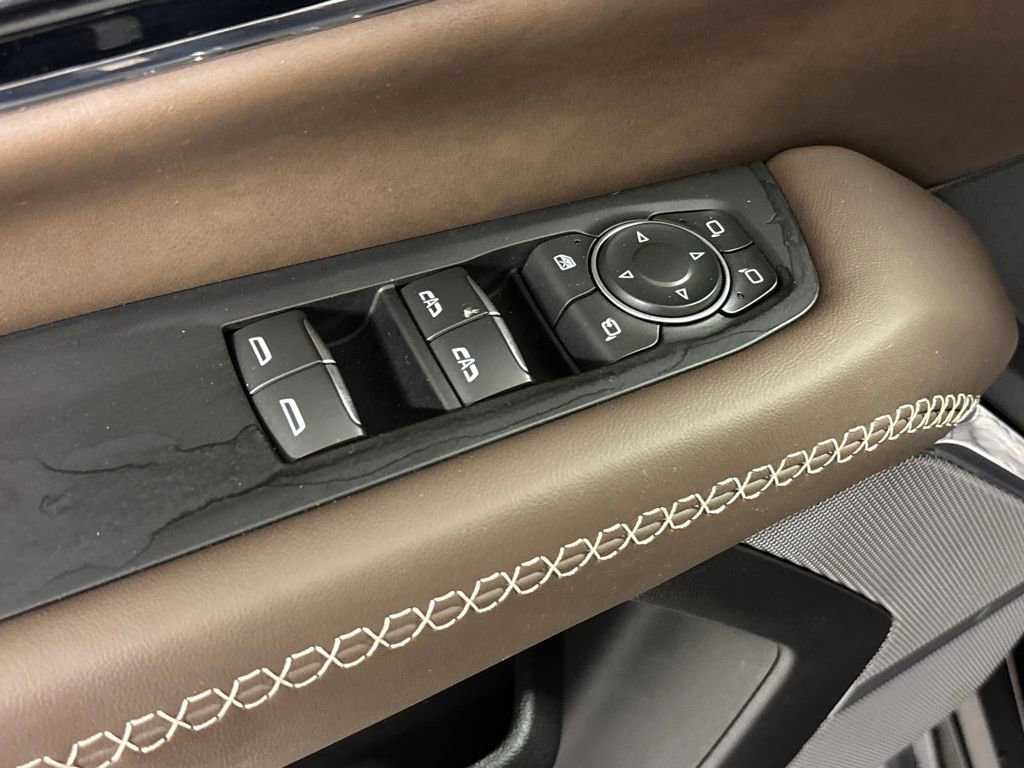 Used 2025 GMC Yukon Denali Ultimate w/ LPO, Floor Liner Package image 24