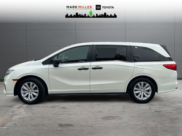 Used 2018 Honda Odyssey LX image 2