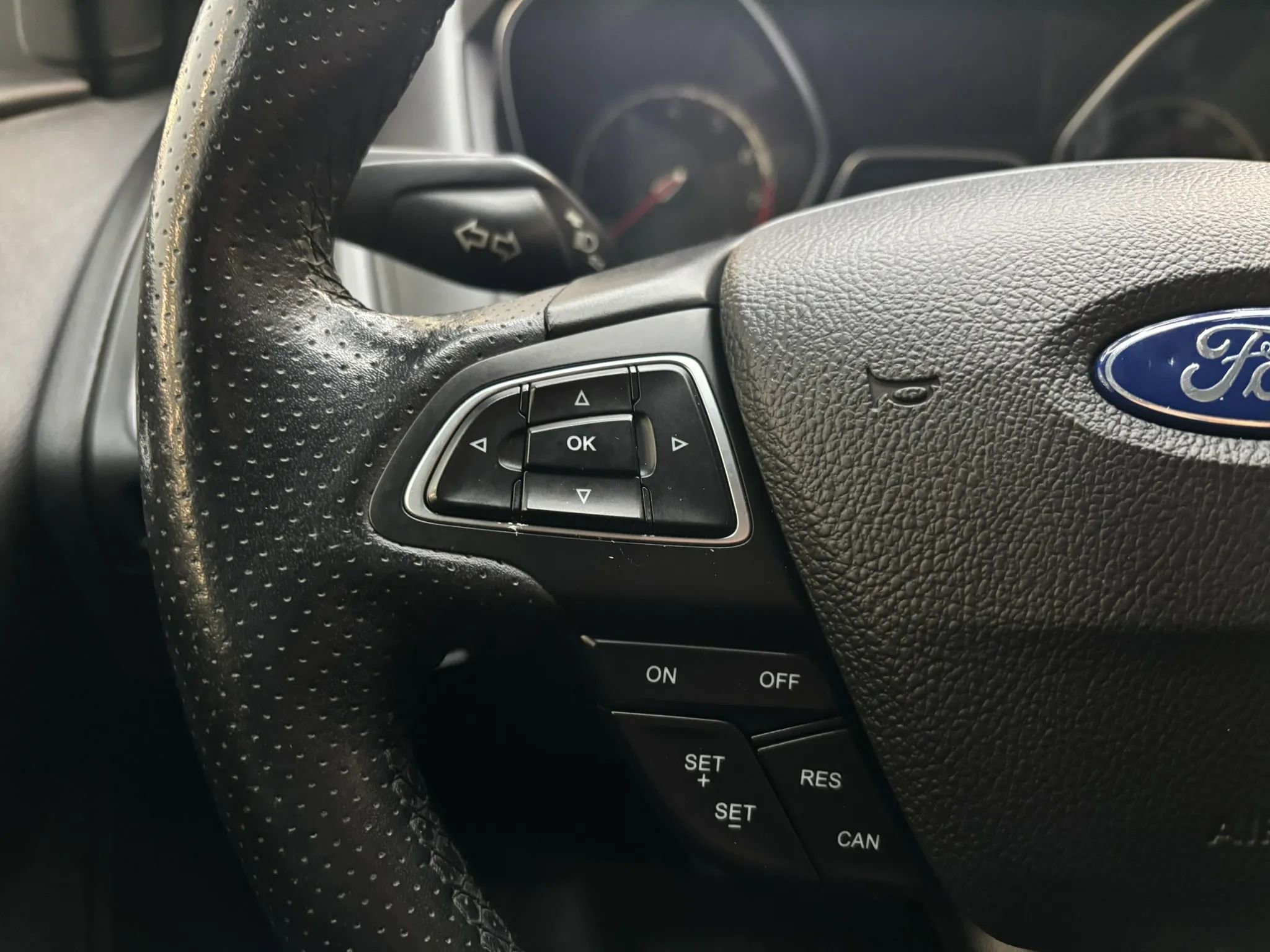 Used 2018 Ford Focus ST FWD image 16