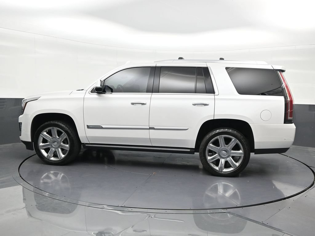 Used 2019 Cadillac Escalade Premium Luxury RWD image 2
