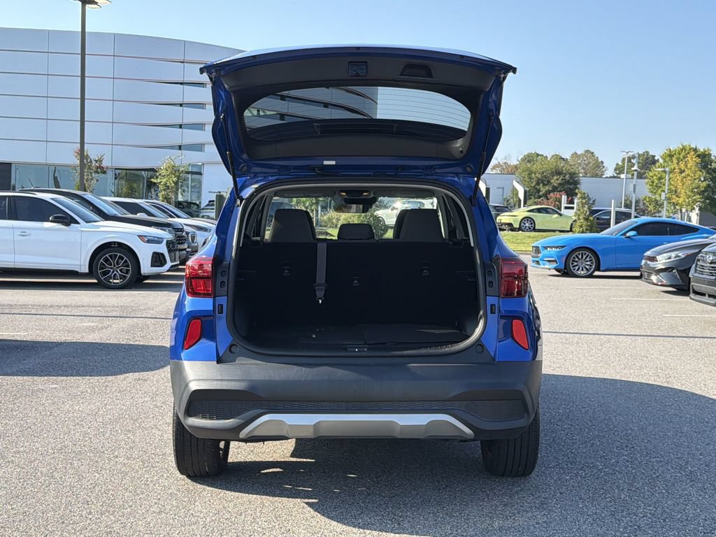 Used 2023 Kia Seltos LX AWD/4WD image 14