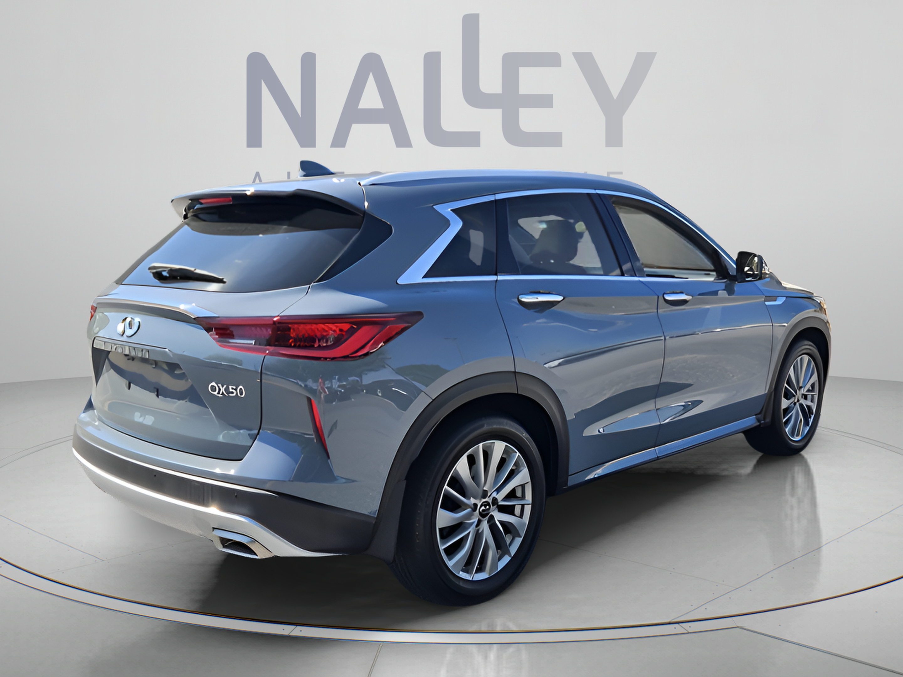 Used 2024 INFINITI QX50 Luxe FWD image 5