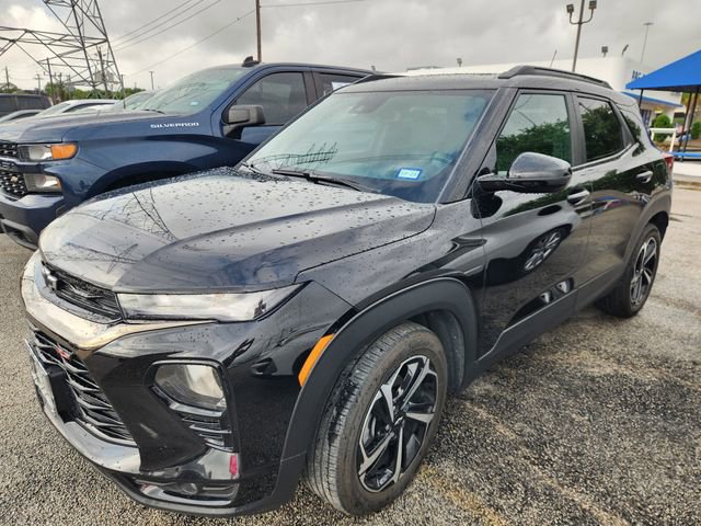 Used 2022 Chevrolet TrailBlazer RS w/ Sun and Liftgate Package image 2