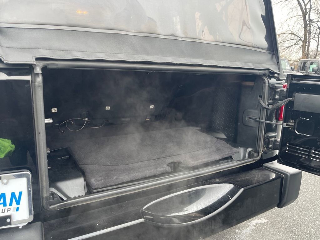 Used 2018 Jeep Wrangler Unlimited Willys Wheeler image 17