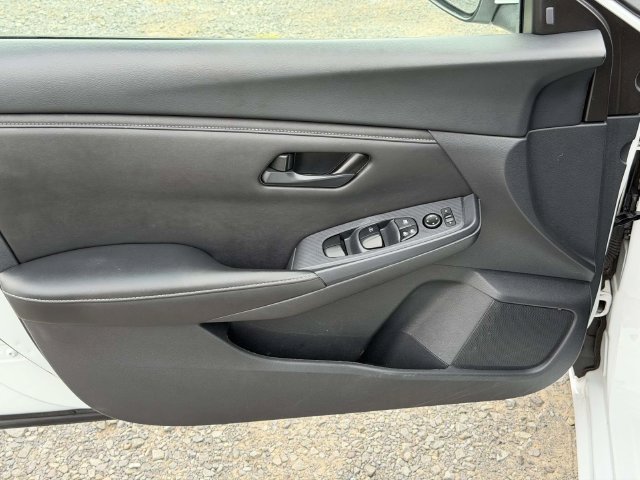 Used 2024 Nissan Sentra S FWD image 17
