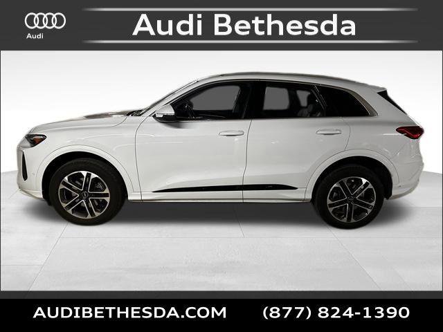 Certified 2025 Audi Q5 Premium w/ Premium Plus AWD/4WD image 4
