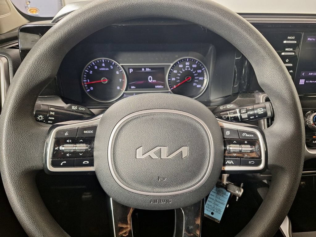 Used 2022 Kia Sorento LX FWD image 17