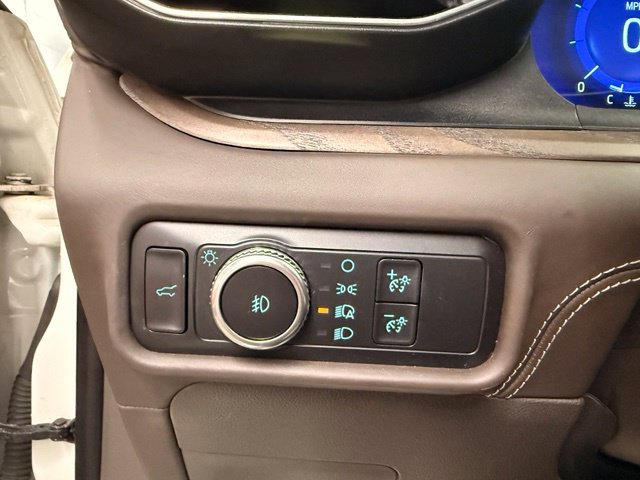 Used 2020 Ford Explorer Platinum w/ Premium Technology Package AWD/4WD image 17
