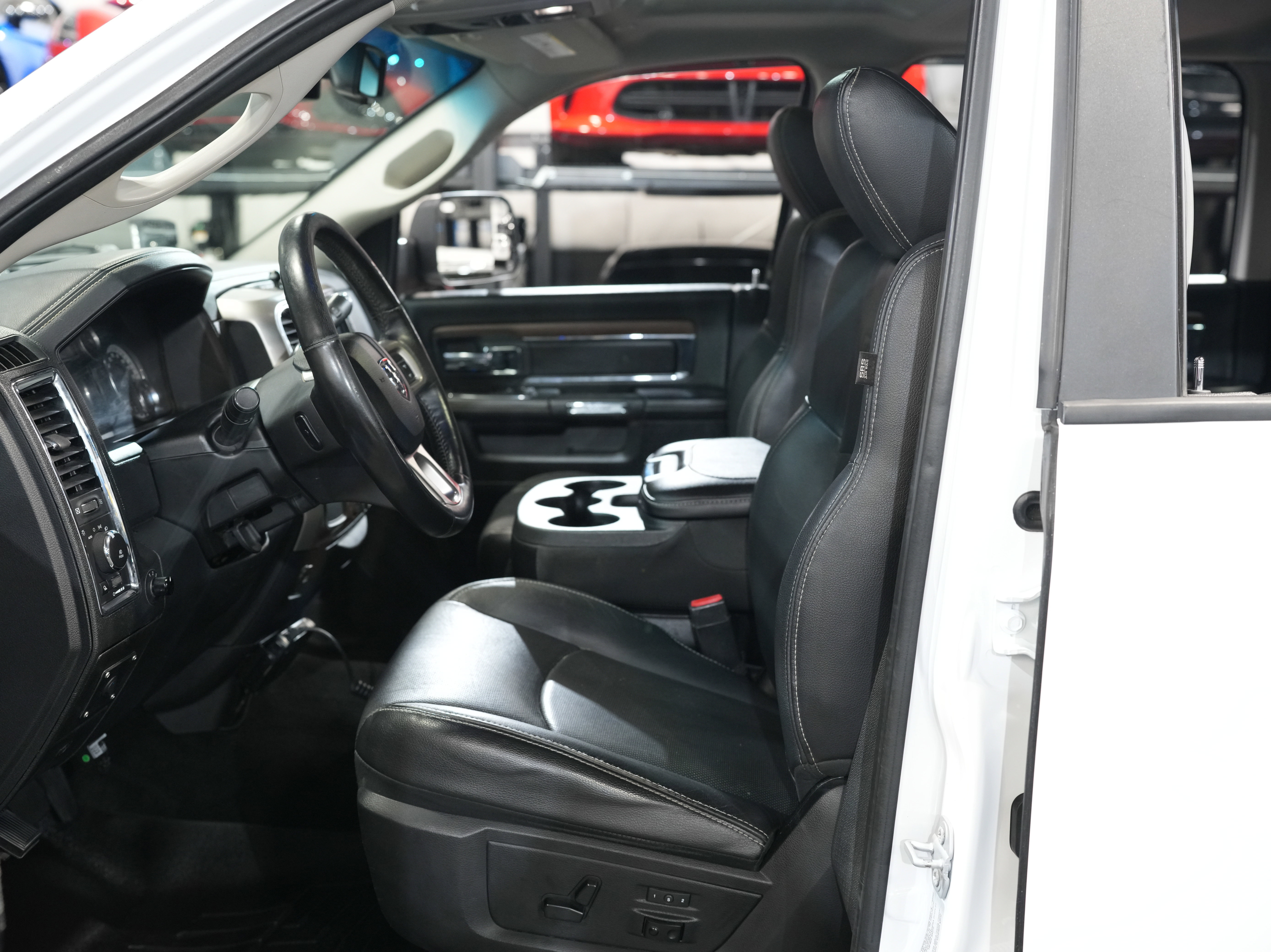 Used 2017 RAM 2500 Laramie w/ Sport Appearance Group image 36