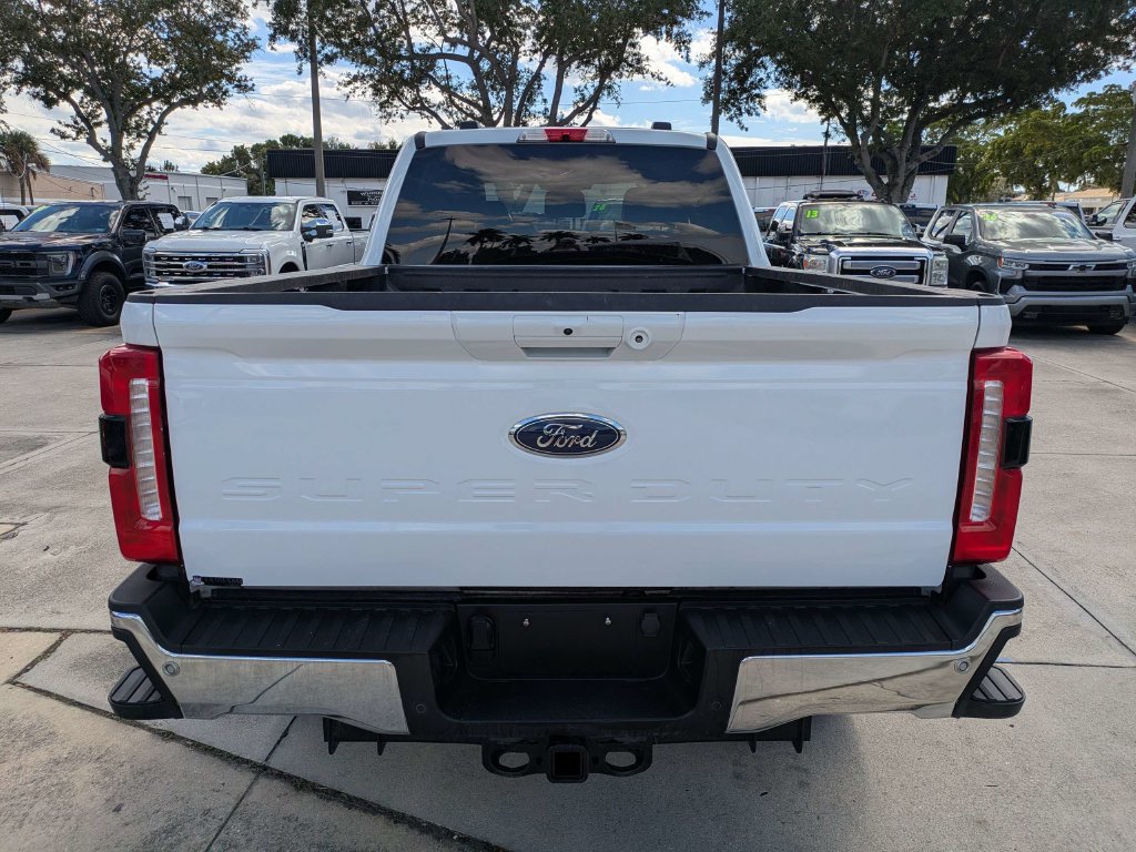 Used 2026 Ford F250 Lariat AWD/4WD image 5