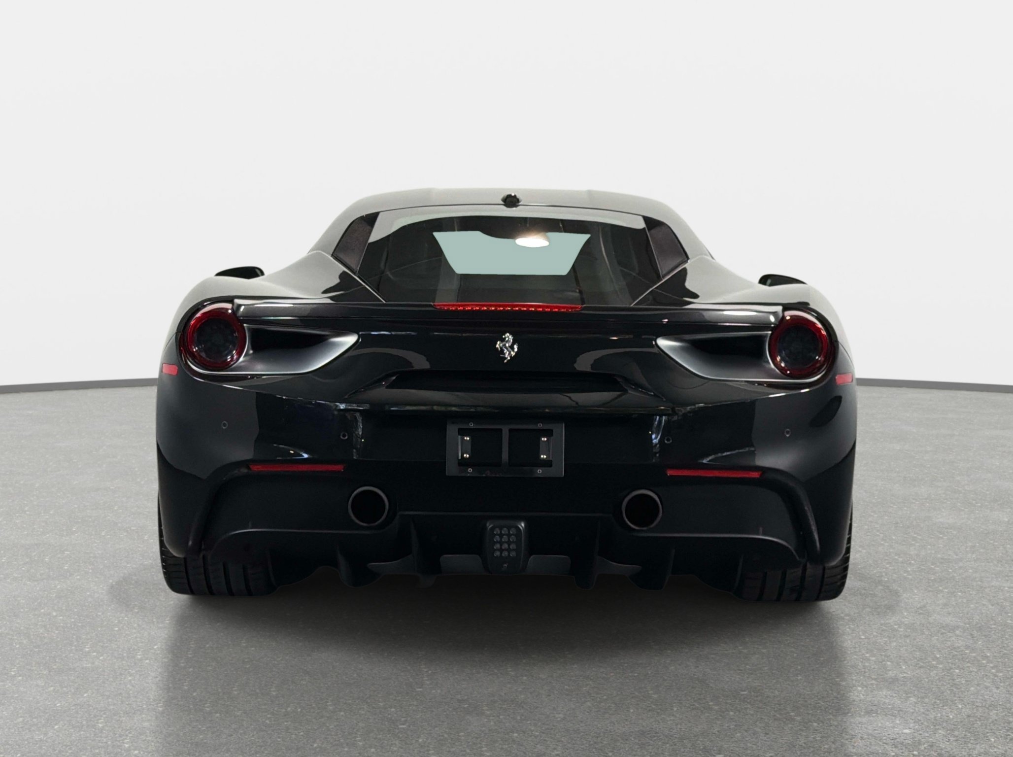 Used 2018 Ferrari 488 GTB RWD image 8