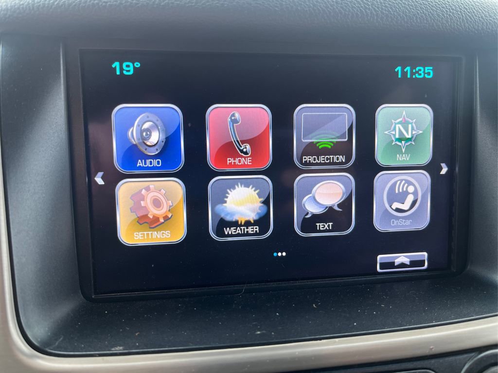 Used 2018 GMC Yukon Denali image 14