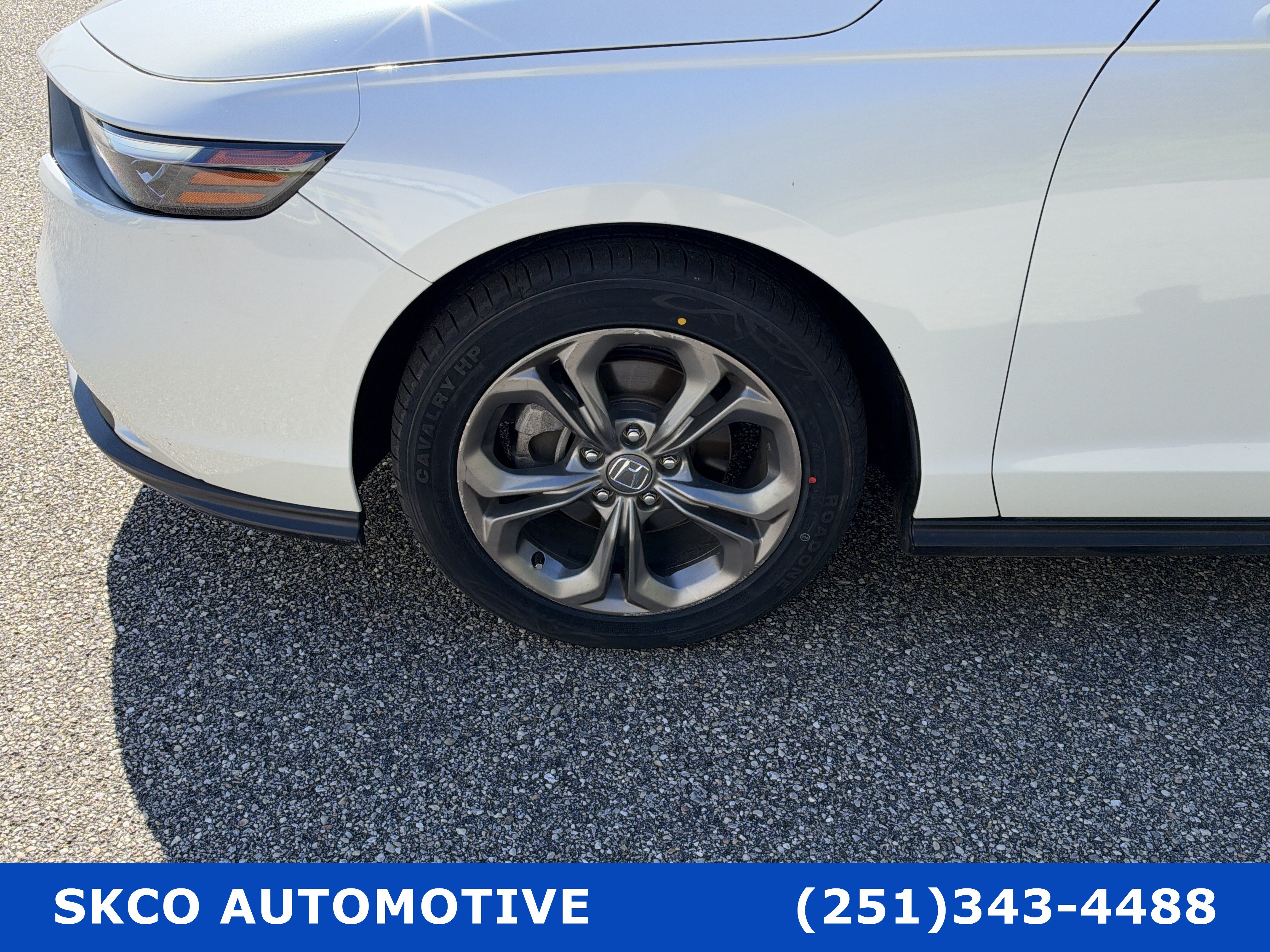 Used 2024 Honda Accord EX image 9