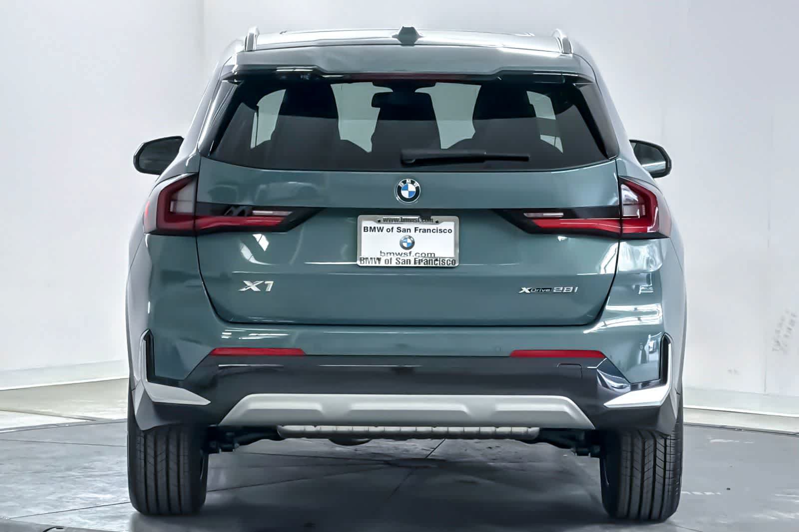 New 2026 BMW X1 xDrive28i w/ Technology Package AWD/4WD image 7