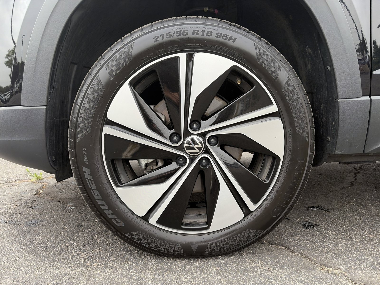 Certified 2024 Volkswagen Taos SE AWD/4WD image 11