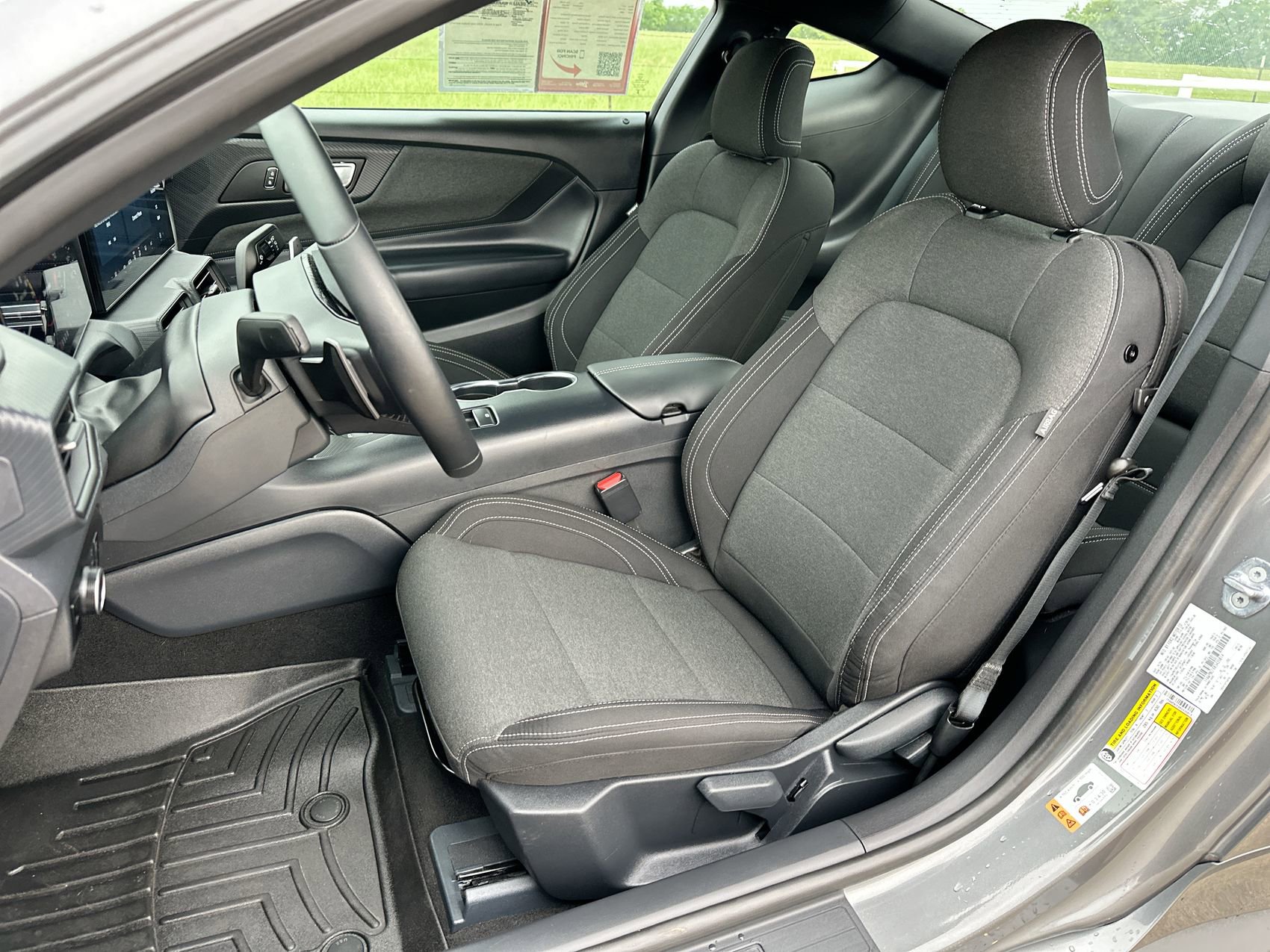 Used 2024 Ford Mustang GT RWD image 11