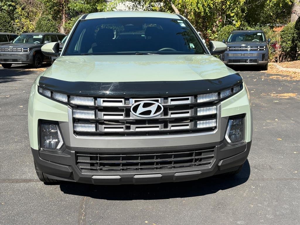 Certified 2025 Hyundai Santa Cruz SE FWD image 2