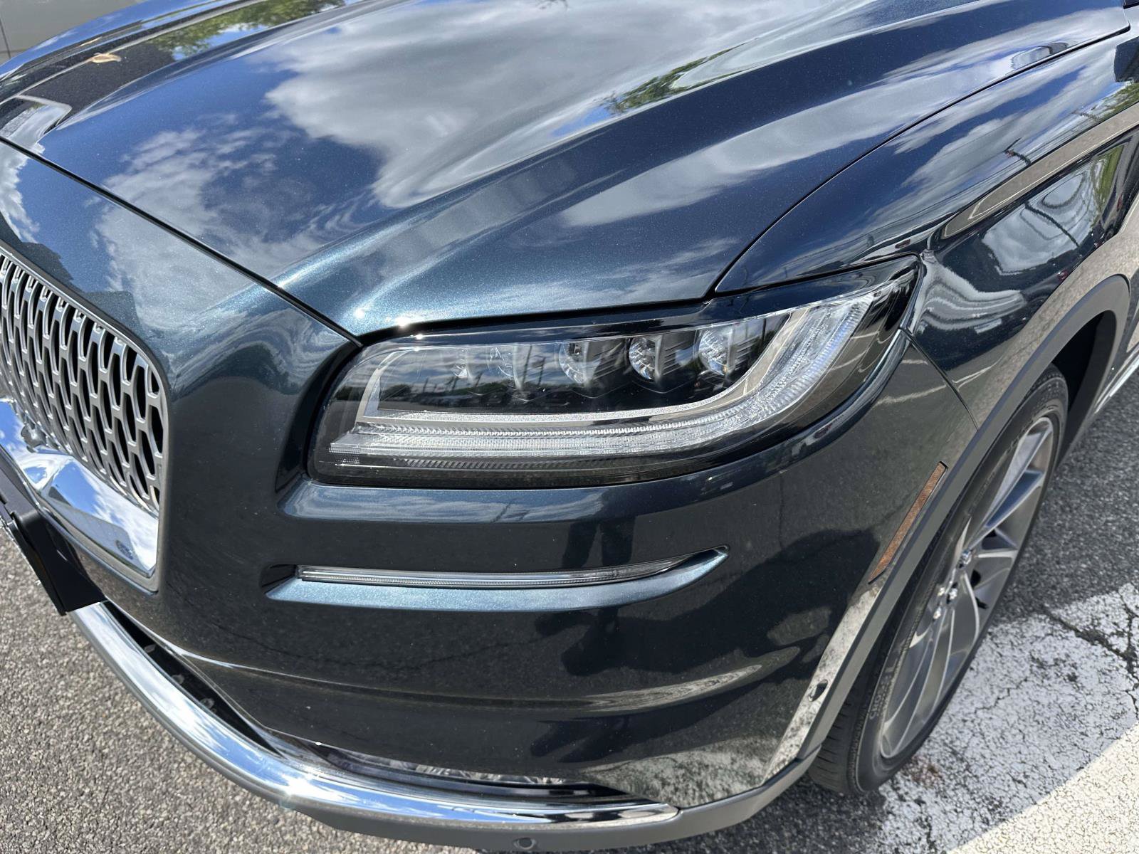 Used 2022 Lincoln Nautilus Reserve w/ Ultimate Package AWD/4WD image 9