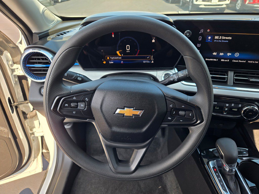 Certified 2026 Chevrolet Trax LT FWD image 32