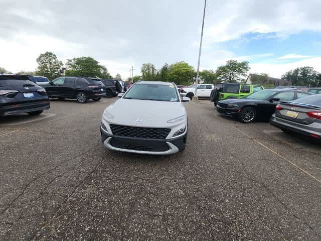 Used 2022 Hyundai Kona SEL w/ Convenience Package AWD/4WD image 4