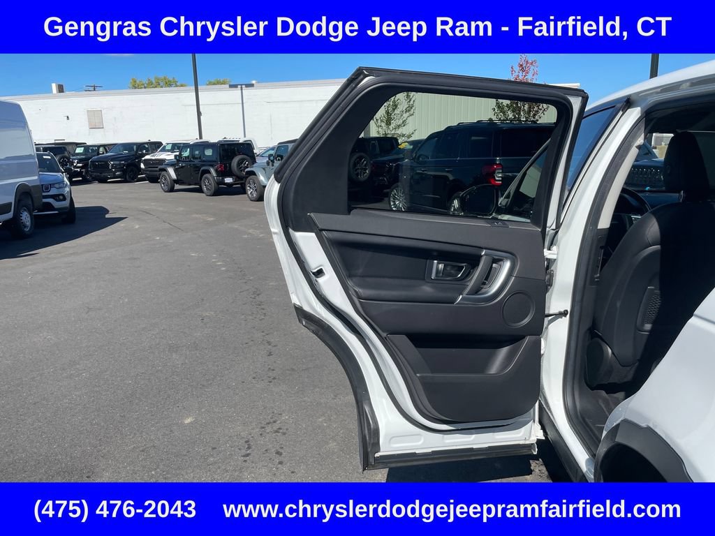 Used 2019 Land Rover Discovery Sport HSE AWD/4WD image 40