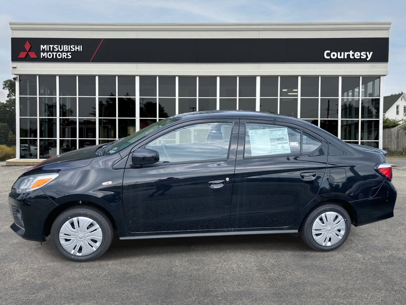 Used 2024 Mitsubishi Mirage G4 ES image 2