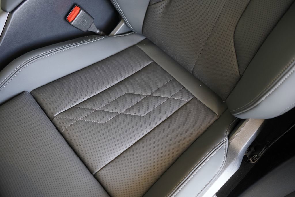 Used 2026 BMW X3 xDrive30 w/ Convenience Package image 11