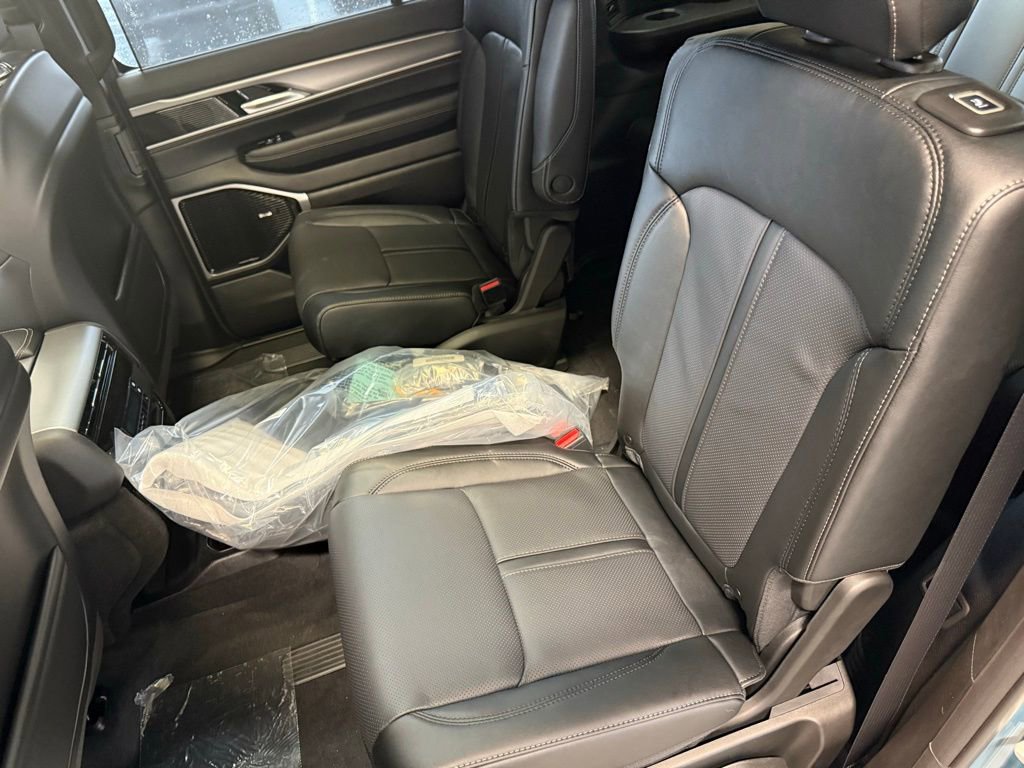 New 2026 Jeep Grand Wagoneer Limited image 25