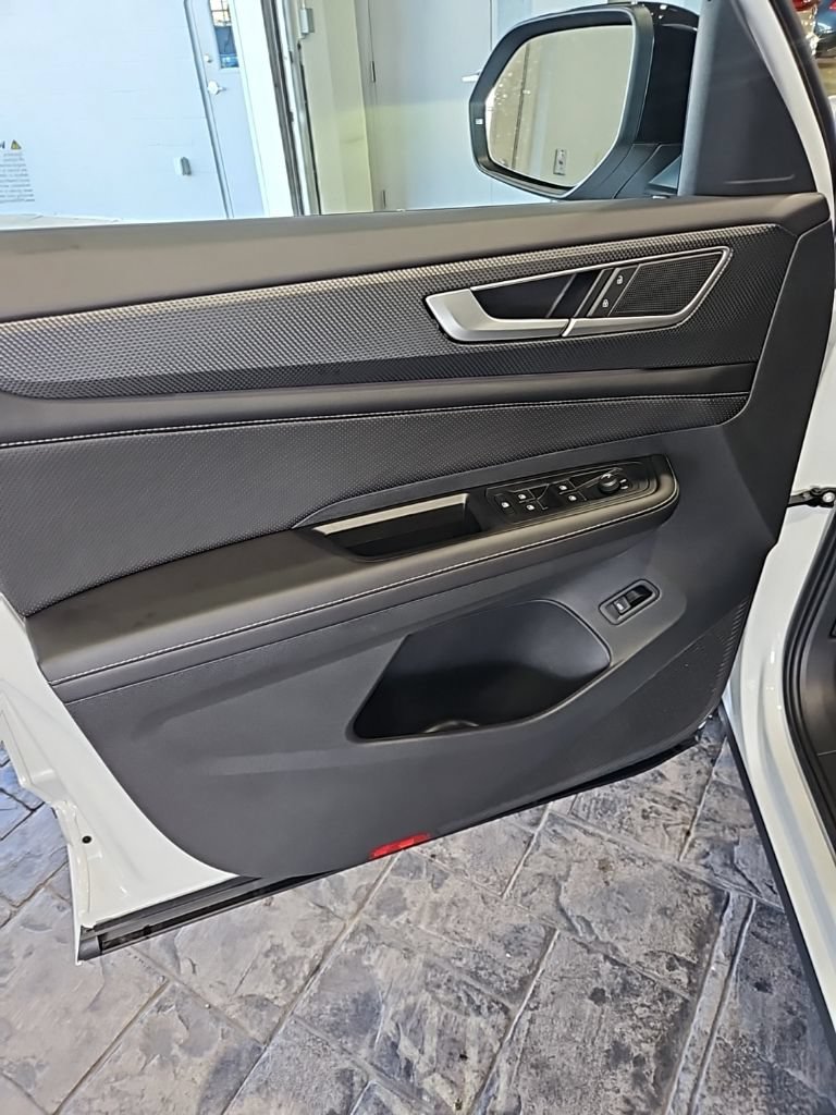 New 2026 Volkswagen Atlas Cross Sport SEL R-Line AWD/4WD image 26