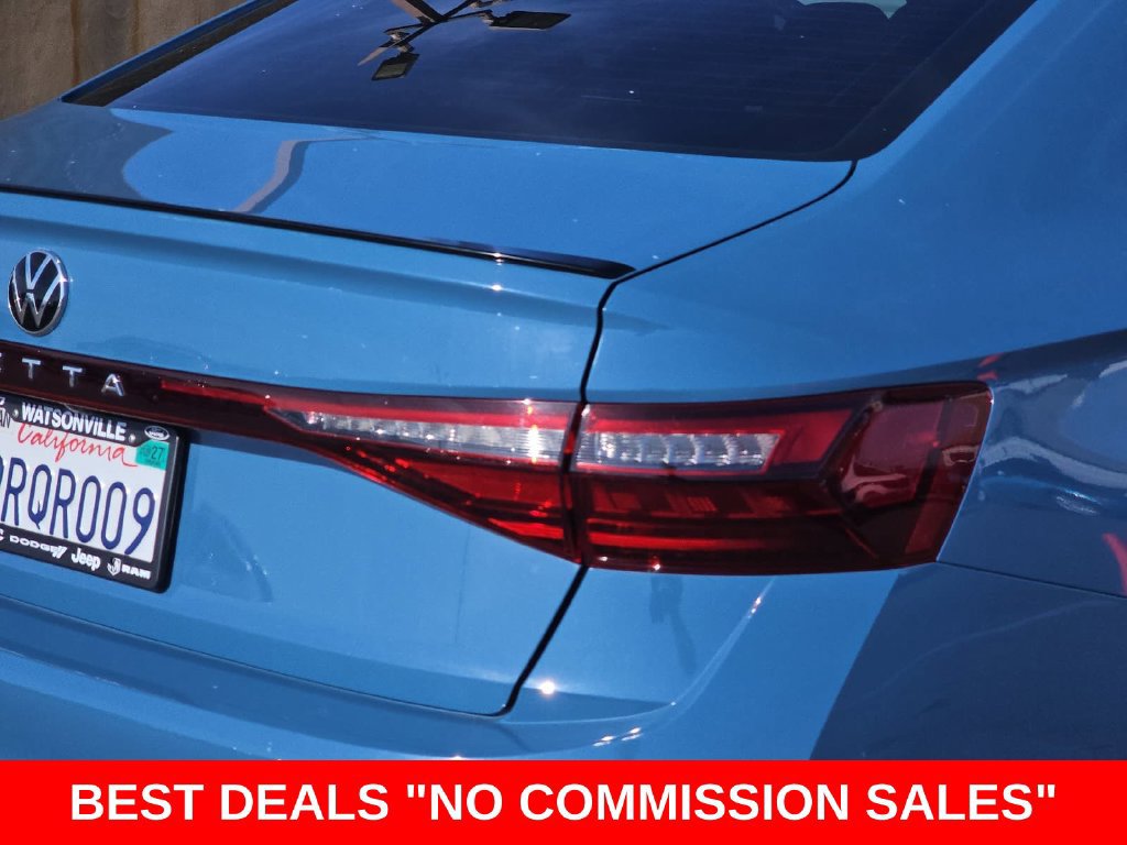 Used 2025 Volkswagen Jetta Sport FWD image 39
