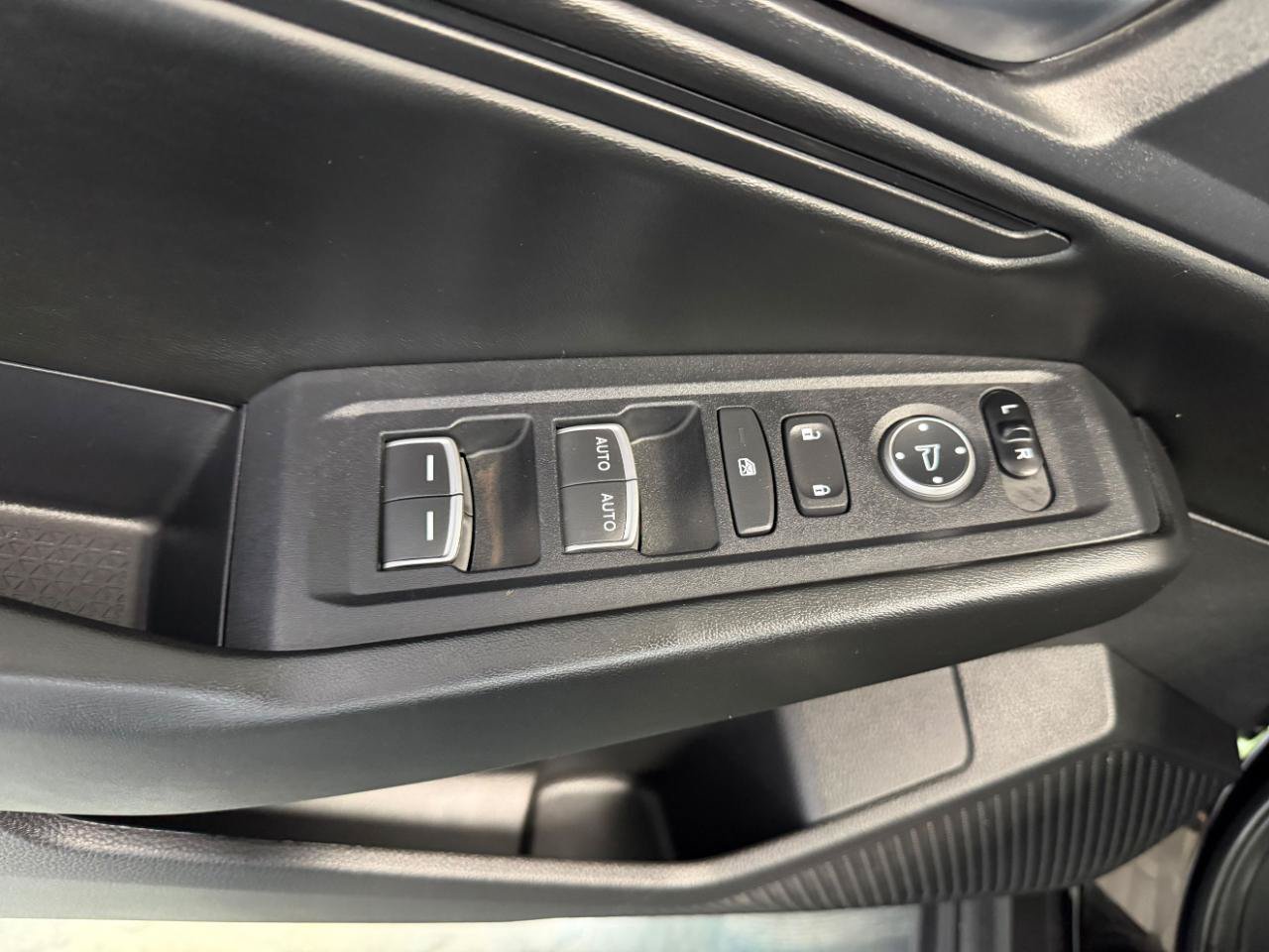 Used 2025 Honda Accord SE image 13