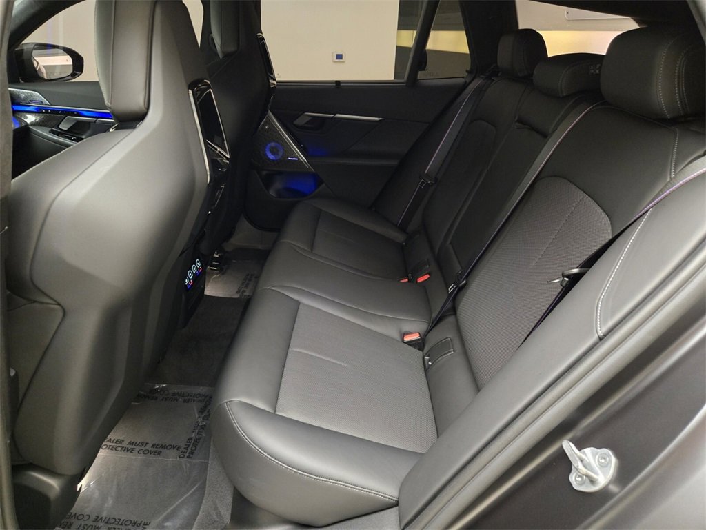 Used 2025 BMW M5 Touring image 20