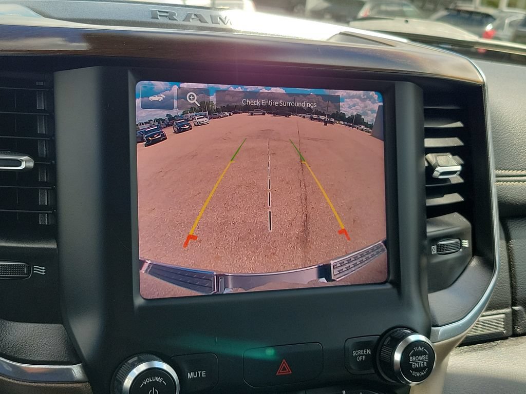 Used 2022 RAM 1500 Laramie AWD/4WD image 28