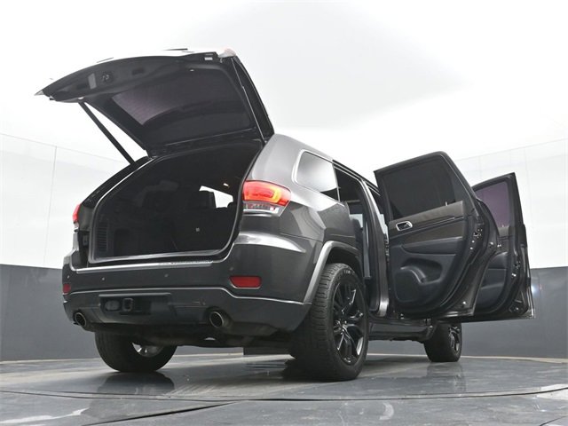 Used 2014 Jeep Grand Cherokee Overland w/ Advanced Technology Group image 60