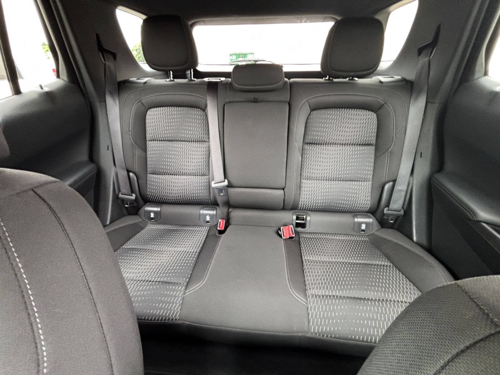 Used 2025 Chevrolet Equinox LT FWD image 39