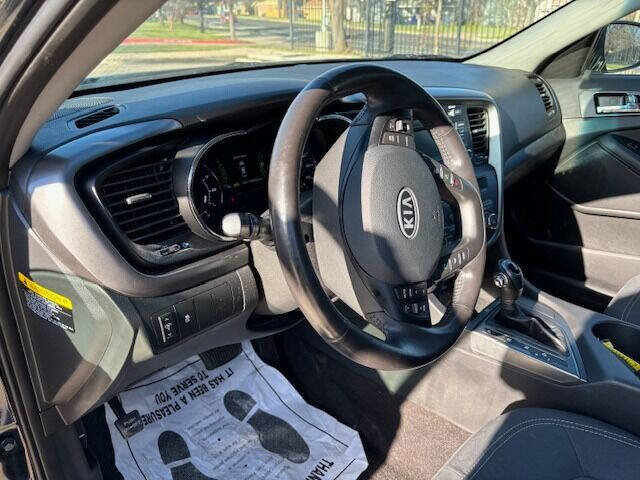 Used 2011 Kia Optima EX FWD image 32