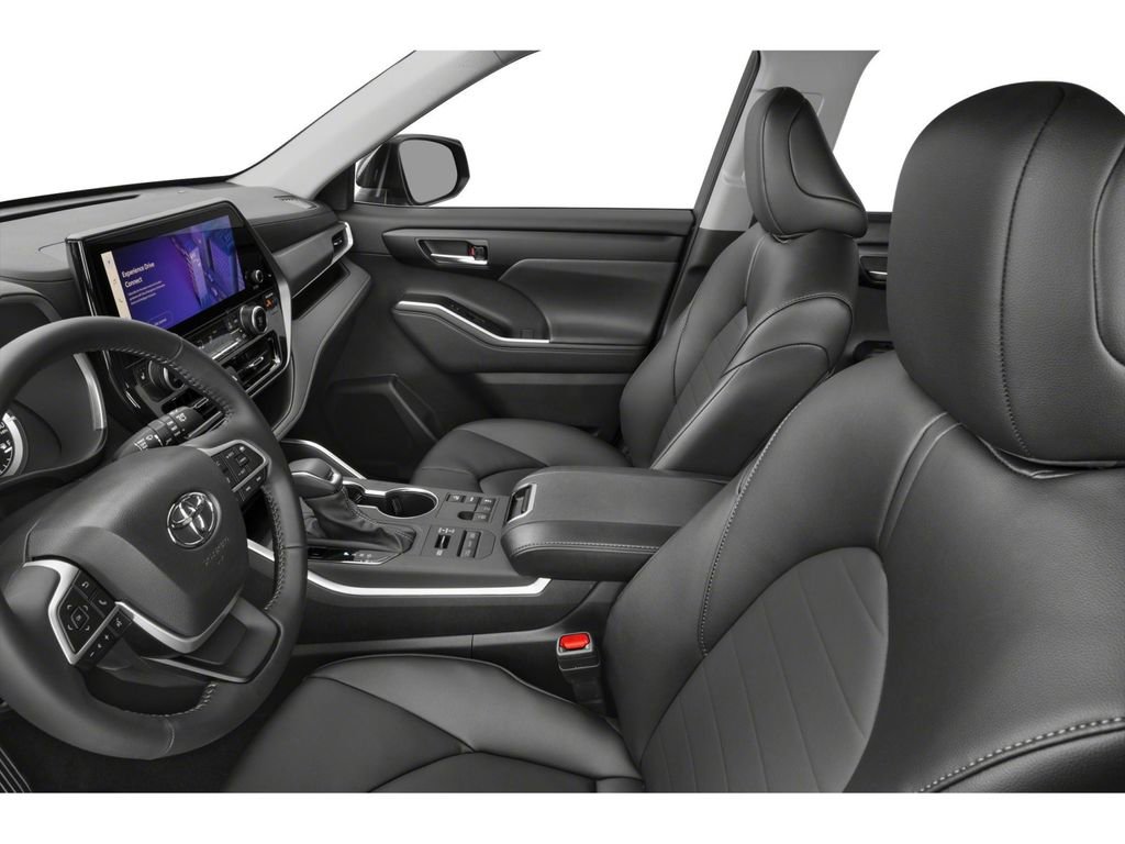New 2025 Toyota Highlander XLE image 6